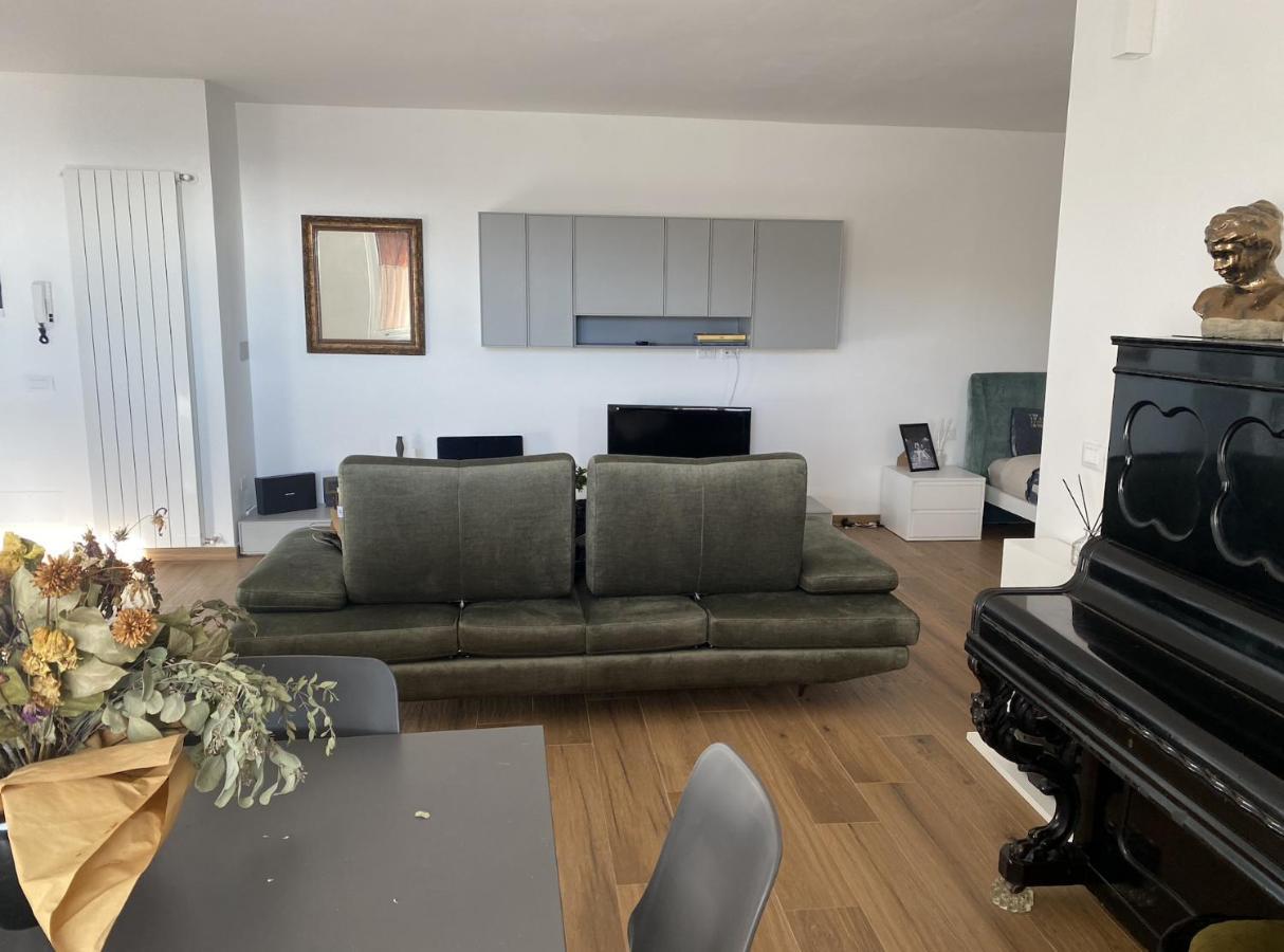 Apartmán Nuovo Bilocale San Rocco  Exteriér fotografie